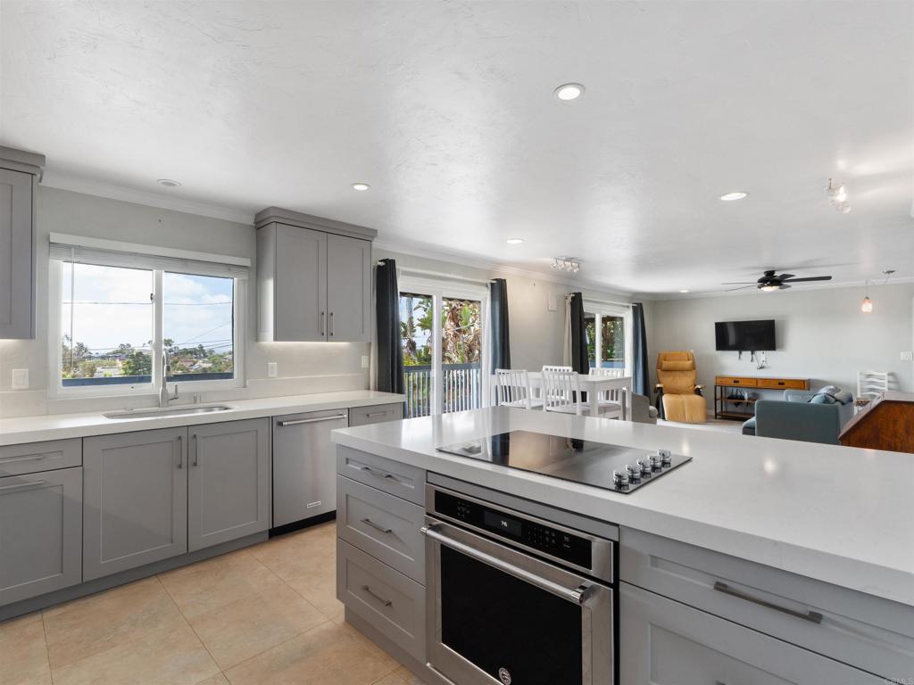 852 Dewitt Avenue - photo 15