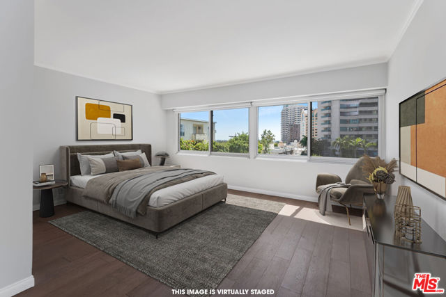 10450 Wilshire Boulevard, Los Angeles CA: https://media.crmls.org/mediaz/9bd2410b-1cbe-43b6-9e58-9f001a7fc757.jpg