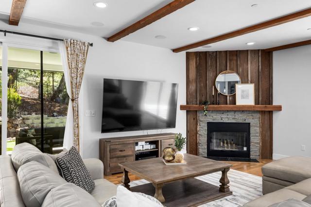 33 Polo Heights Road, Scotts Valley CA: https://media.crmls.org/mediaz/9bd25a6d-c1db-437f-b73c-66d54c5c0cd9.jpg