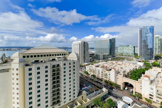 700 W Harbor Dr, San Diego CA: https://media.crmls.org/mediaz/9bd2d239-4f88-4f13-9029-e841d008369d.jpg