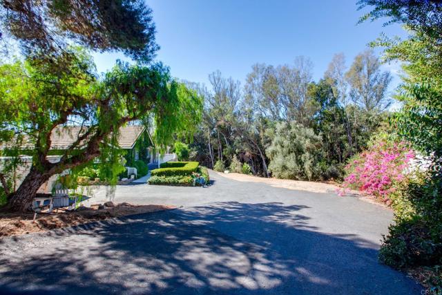 Detail Gallery Image 3 of 72 For 366 Vista Del Indio, Fallbrook,  CA 92028 - 3 Beds | 2 Baths