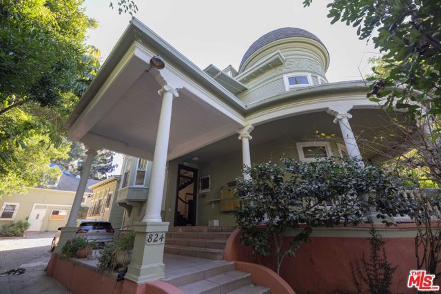 824 S Bonnie Brae Street, Los Angeles CA: https://media.crmls.org/mediaz/9bd4be91-fc58-4518-945f-3b6838389d19.jpg