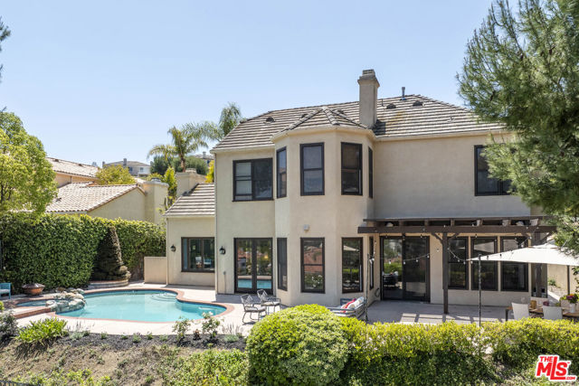 3458 Malaga Court, Calabasas CA: https://media.crmls.org/mediaz/9bd4c1fb-6ab4-4cd9-ac8d-a8c20364df56.jpg