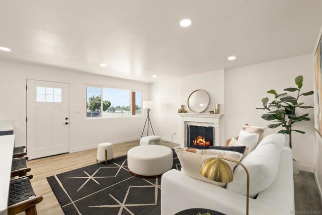 3781 Ashford St, San Diego CA: https://media.crmls.org/mediaz/9bd5e977-5403-4607-9106-eccf594e4349.jpg