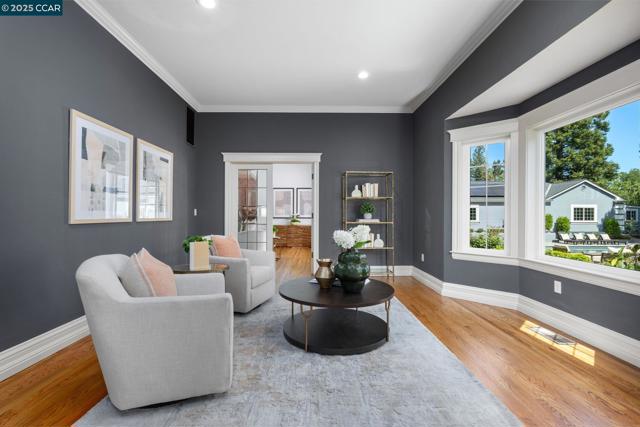 2398 Ironwood Pl, Alamo CA: https://media.crmls.org/mediaz/9bd60f47-1d67-43cd-9a92-6a327e96f673.jpg