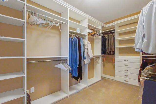 3565 Star Ridge Rd, Hayward CA: https://media.crmls.org/mediaz/9bd69674-540e-4985-a533-a9cdd229f1ba.jpg