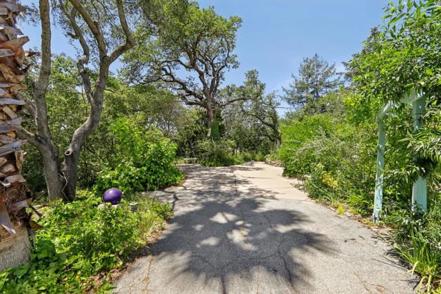 18211 Saratoga Los Gatos Road, Monte Sereno CA: https://media.crmls.org/mediaz/9bd6d9b3-266c-4abf-b44b-6c5daf892b1f.jpg