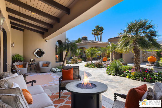 3 Coronado Court, Rancho Mirage CA: https://media.crmls.org/mediaz/9bd7ceb3-2897-46e2-a748-b064660ac3b7.jpg