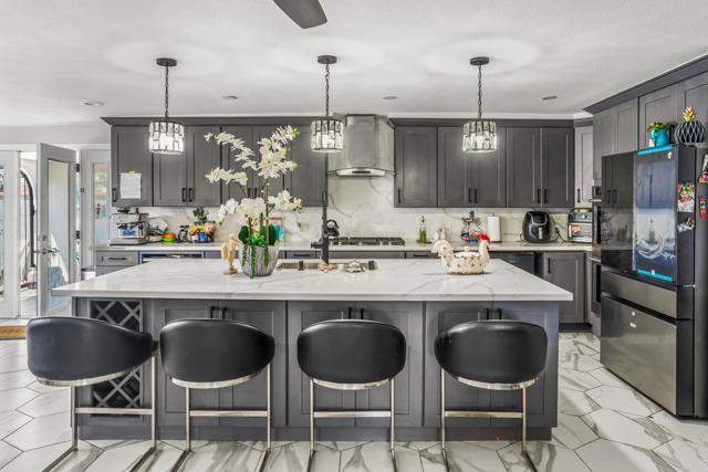 5101 Roscrea Avenue, San Diego CA: https://media.crmls.org/mediaz/9bd831bf-61ac-434a-af8d-6daf61b3e18e.jpg