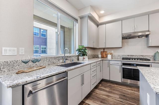 1290 Milkweed Street, Milpitas CA: https://media.crmls.org/mediaz/9bda893e-7f99-4422-8512-69597e15f800.jpg