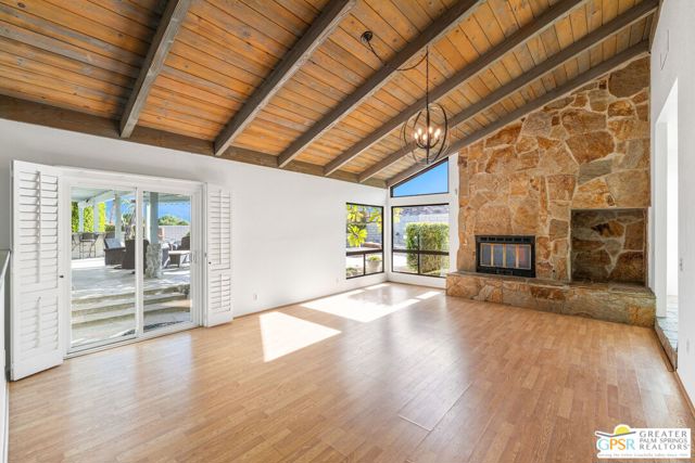 Image 12 of 47 For 71751 Magnesia Falls Drive