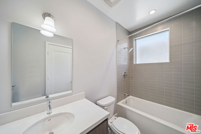 1223 North Hayworth Avenue, 9 photo 22