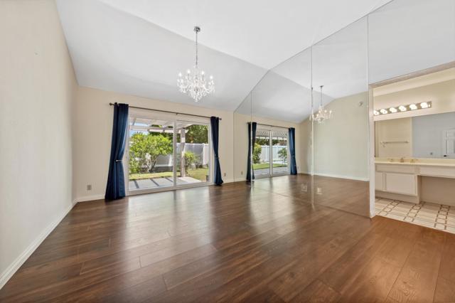 72890 Amber Street, Palm Desert CA: https://media.crmls.org/mediaz/9bdb635b-2216-4324-9cd7-b3935d6fe6f1.jpg