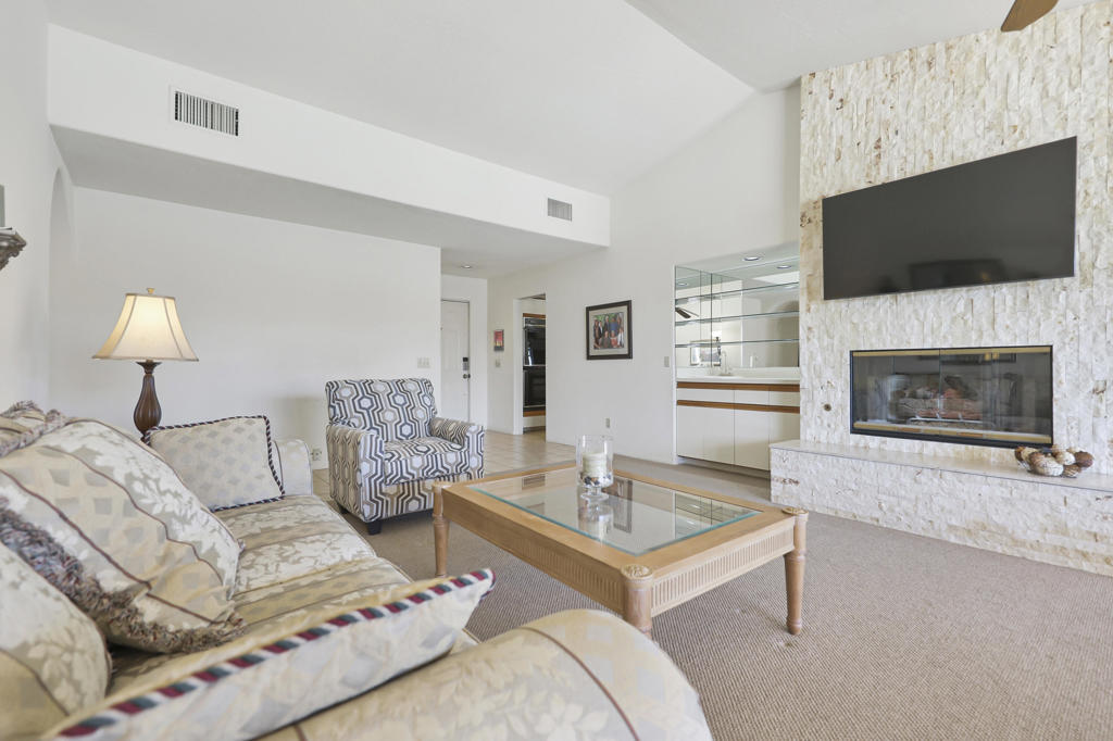 MLS #219138050DA image #2