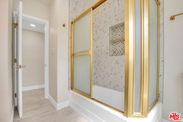 18800 Cohasset Street, Reseda CA: https://media.crmls.org/mediaz/9bdd3182-545f-4dc1-b55c-0c7155456cce.jpg