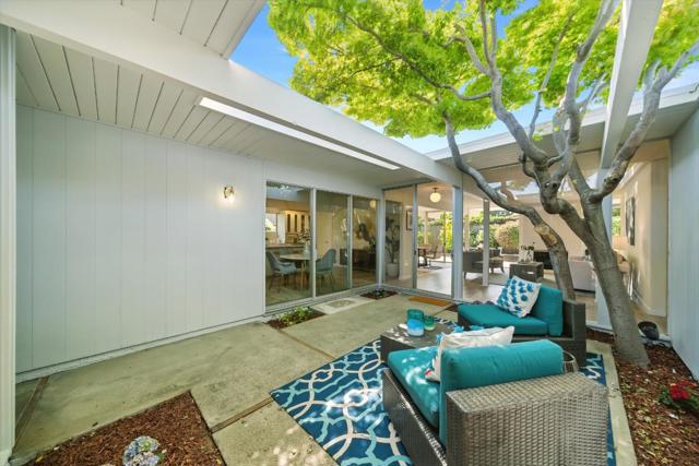 200 Loon Court, Foster City CA: https://media.crmls.org/mediaz/9bdd9013-a275-4275-a145-5927a8b8bf37.jpg