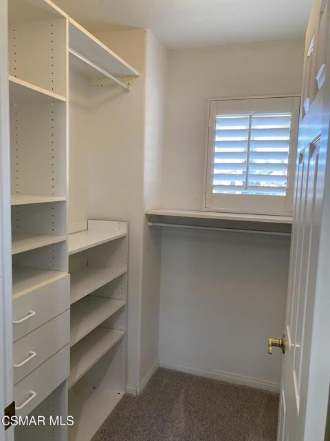3082 Eaglewood Avenue, Thousand Oaks CA: https://media.crmls.org/mediaz/9bdd9bc3-5704-4b0d-a33e-5e5fe4b66b20.jpg