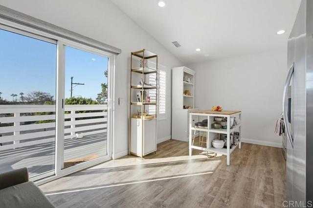 Detail Gallery Image 8 of 34 For 3522 Adams St, Carlsbad,  CA 92008 - 2 Beds | 2 Baths