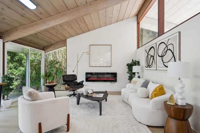 2047 Sharon Road, Menlo Park CA: https://media.crmls.org/mediaz/9bde822c-4282-4a61-a114-8438995570bb.jpg