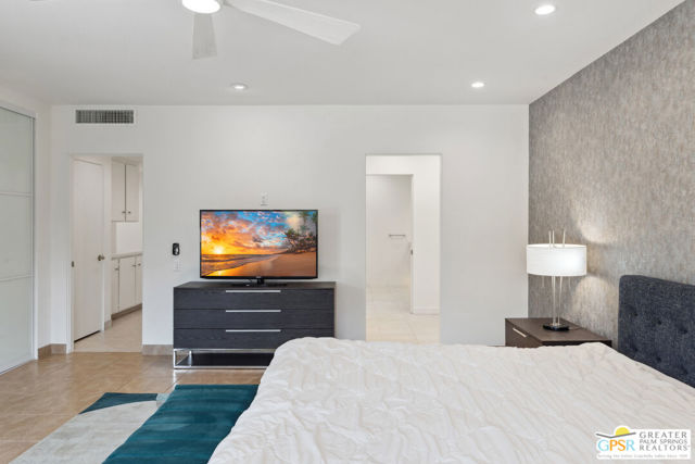 2455 S Madrona Drive, Palm Springs CA: https://media.crmls.org/mediaz/9bdee3ac-d99f-4185-b296-8eb3f51c0c71.jpg