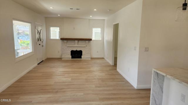 Detail Gallery Image 7 of 10 For 3609 4th Ave, Los Angeles,  CA 90018 - 2 Beds | 2 Baths