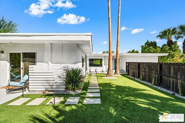 2324 N Girasol Avenue, Palm Springs, CA 92262