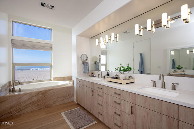 Detail Gallery Image 12 of 29 For 815 Mandalay Beach Rd, Oxnard,  CA 93035 - 3 Beds | 3/1 Baths