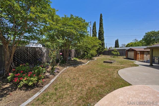 3718 Barbic Ct, Spring Valley CA: https://media.crmls.org/mediaz/9be244e2-38b2-417c-9178-71ca3c2aa985.jpg