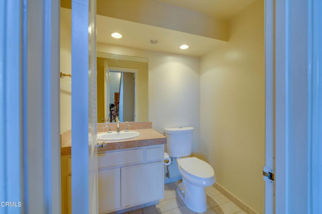 Detail Gallery Image 11 of 19 For 747 E California Bld #4,  Pasadena,  CA 91106 - 2 Beds | 2/1 Baths