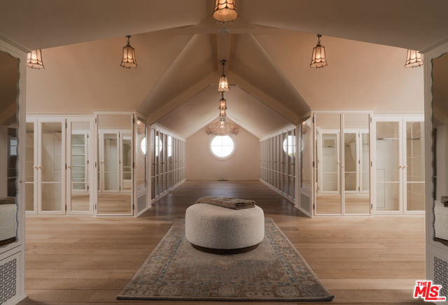 Image 19 of 48 For 771 Garden Lane