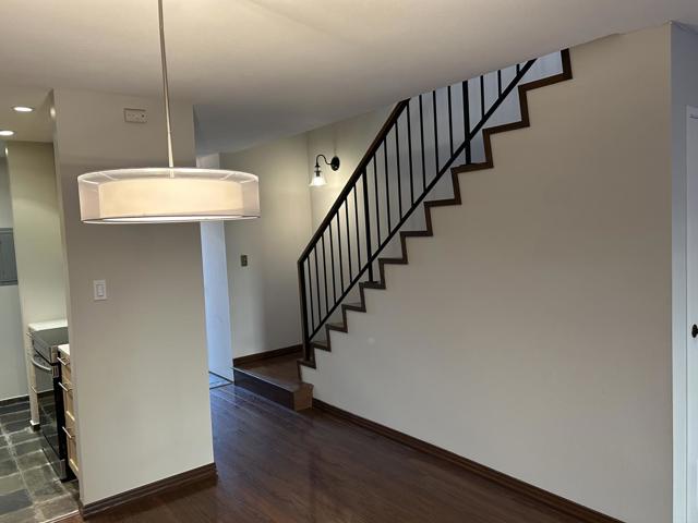 940 Peninsula Avenue, San Mateo CA: https://media.crmls.org/mediaz/9be3df40-2174-4821-b8c3-94d5a4863b0c.jpg