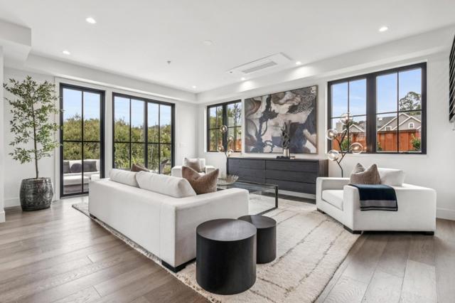 587 Creekside Court, Half Moon Bay CA: https://media.crmls.org/mediaz/9be41bf8-dd48-40b1-9fef-bd97c186a6d0.jpg