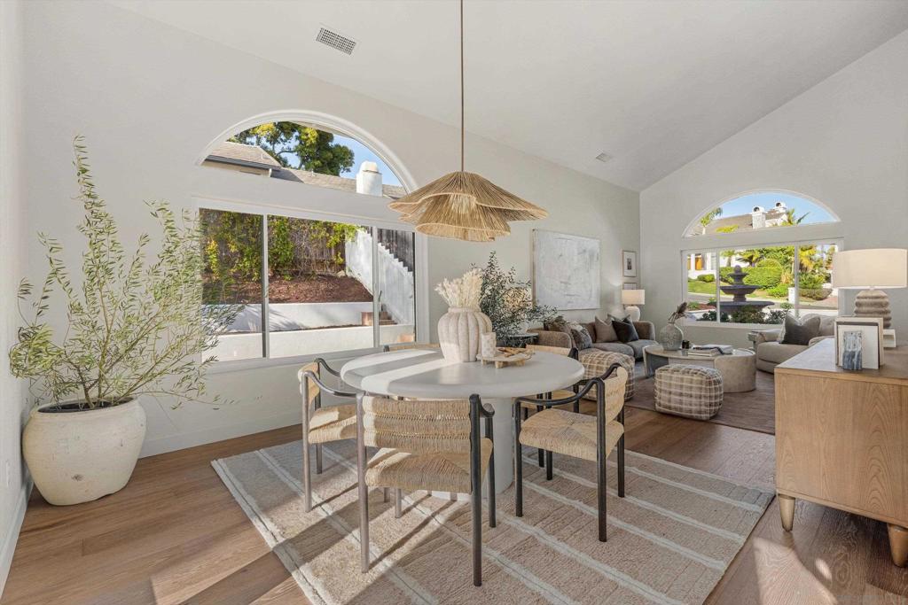 7033 El Fuerte St - photo 11
