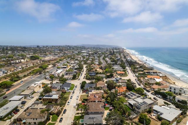 515 N Acacia Ave, Solana Beach CA: https://media.crmls.org/mediaz/9be4d130-bcda-461f-984a-1860f607d2ea.jpg