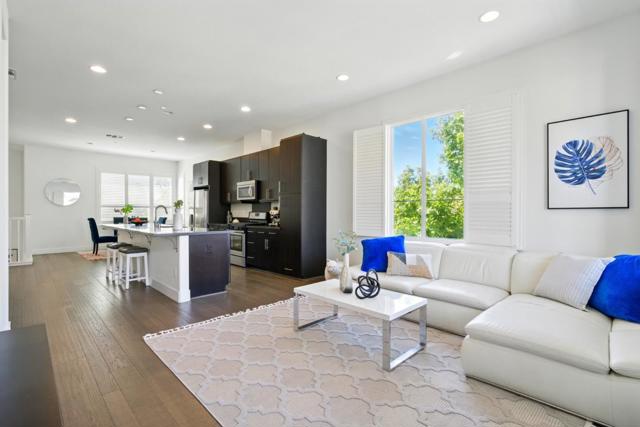 528 Odyssey Lane, Milpitas CA: https://media.crmls.org/mediaz/9be4eec8-404f-406d-8dff-48ff1451dcf5.jpg