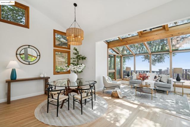 716 Cragmont Ave, Berkeley CA: https://media.crmls.org/mediaz/9be560c5-3ba1-4cc5-a6f4-1654cec94f39.jpg