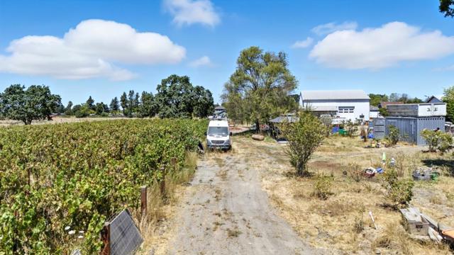 947 Yuba Drive, Santa Rosa CA: https://media.crmls.org/mediaz/9be6a82e-41c5-4f5d-8cd9-c3d67d83ef6d.jpg