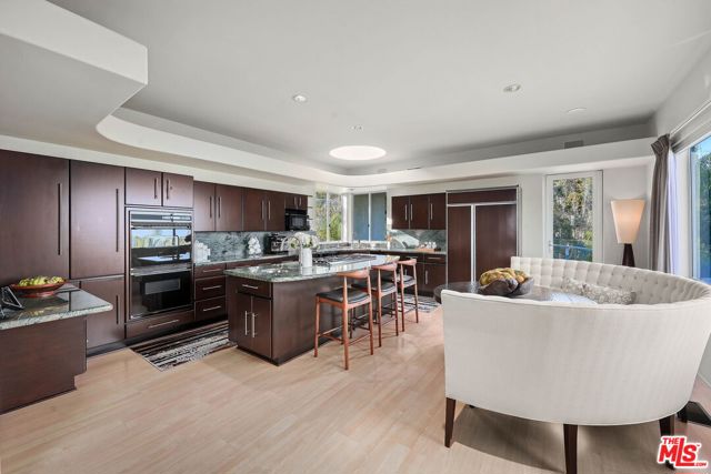28177 Rey De Copas Lane, Malibu CA: https://media.crmls.org/mediaz/9be6d406-fbc1-44ec-b87b-d00b0ff73e2f.jpg