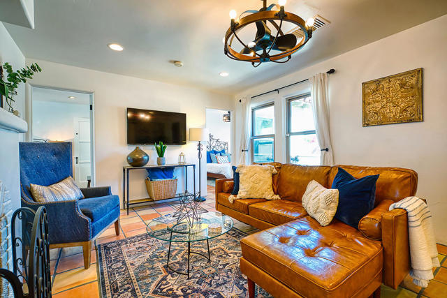 Living Room101L