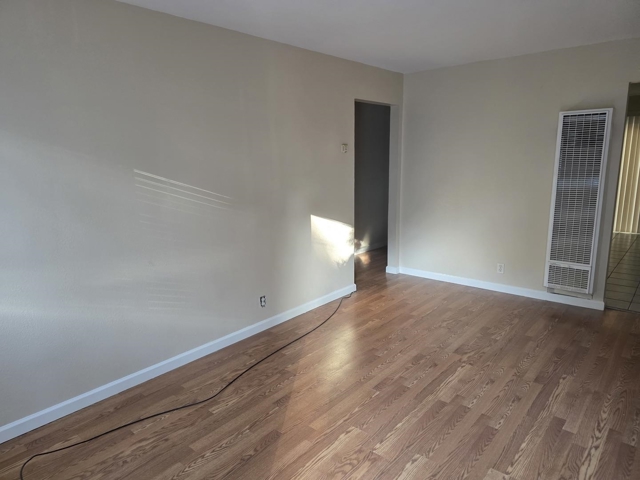 Image 13 of 26 For 9716 Mountain Blvd