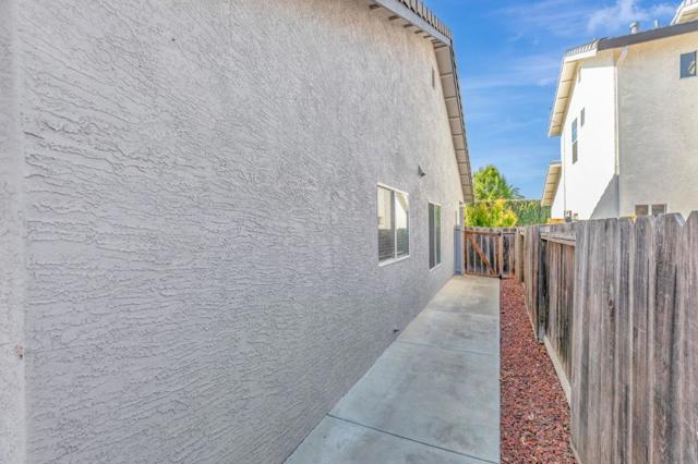 761 Gia Court, Hollister CA: https://media.crmls.org/mediaz/9be74723-94bf-47f7-9f8e-caa03443daeb.jpg
