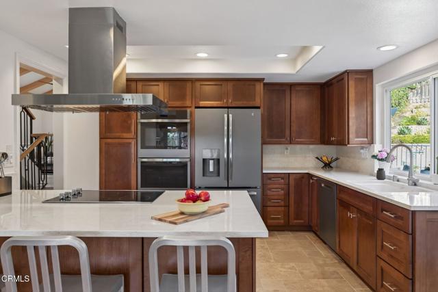 Detail Gallery Image 21 of 73 For 2274 via Tomas, Camarillo,  CA 93010 - 5 Beds | 2/1 Baths