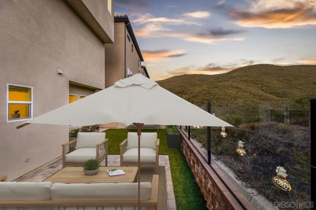 15447 Van Lodensteyn Way, San Diego CA: https://media.crmls.org/mediaz/9be82fb8-0d97-452d-af55-84d2258c47cd.jpg