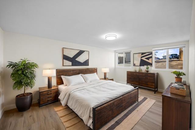 Image 9 of 21 For 2215 Bonita Street