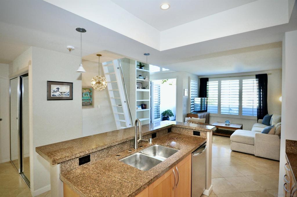 5490 La Jolla Blvd - photo 11