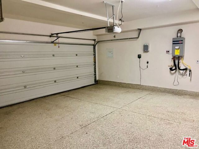 291 Santa Susana Road, Camarillo CA: https://media.crmls.org/mediaz/9bea33d1-13da-4e1b-b689-92afc3d89957.jpg