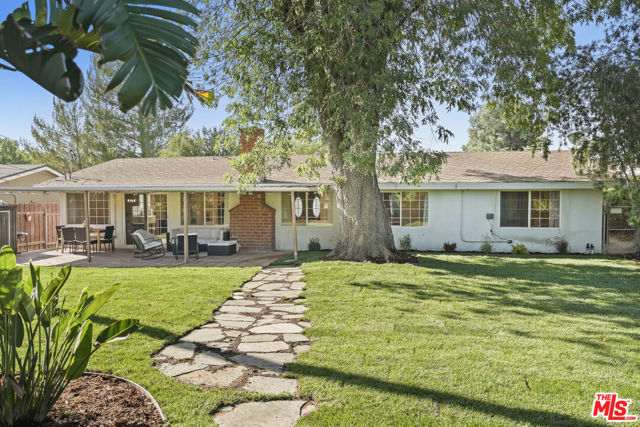 20338 Coulson Street, Woodland Hills CA: https://media.crmls.org/mediaz/9beaaf57-f992-4b08-9ae7-f38aa7a88c31.jpg