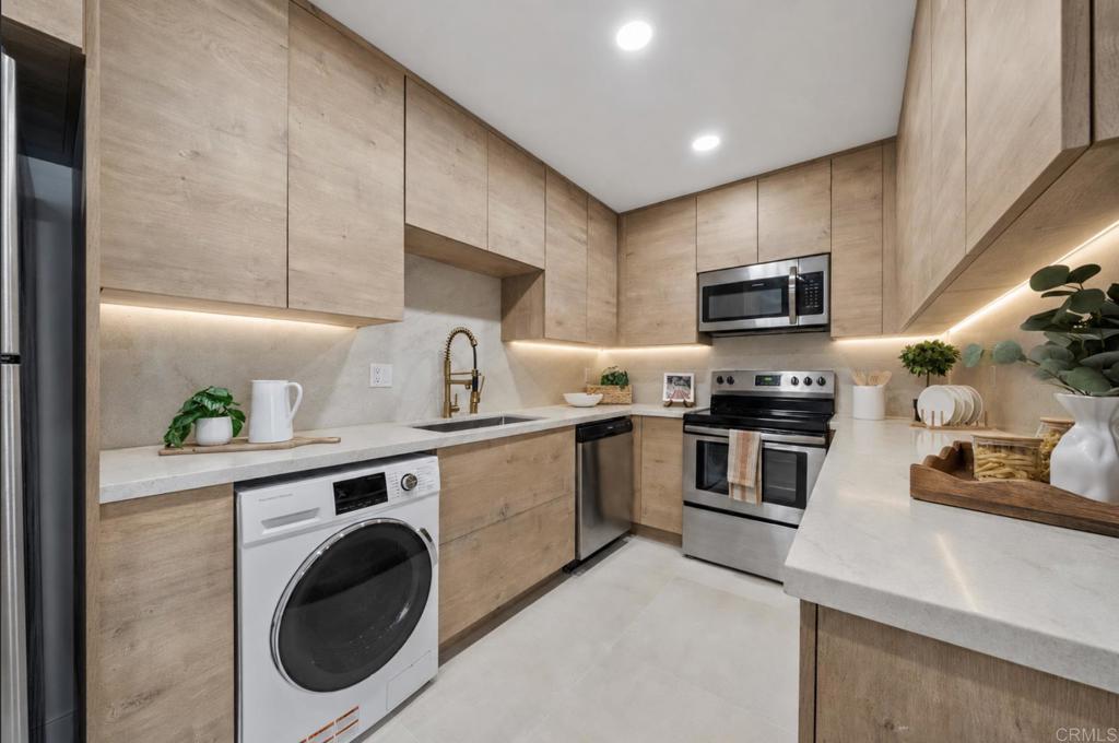3431 Park Blv - photo 2