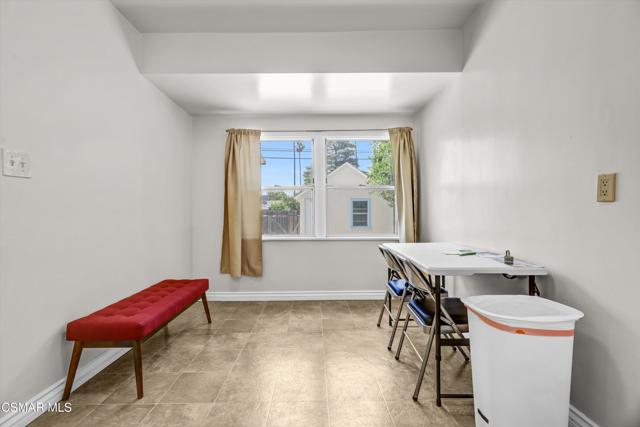 17400 Cantlay Street, Lake Balboa CA: https://media.crmls.org/mediaz/9beba9a2-b950-4c55-a768-27088f7451c7.jpg