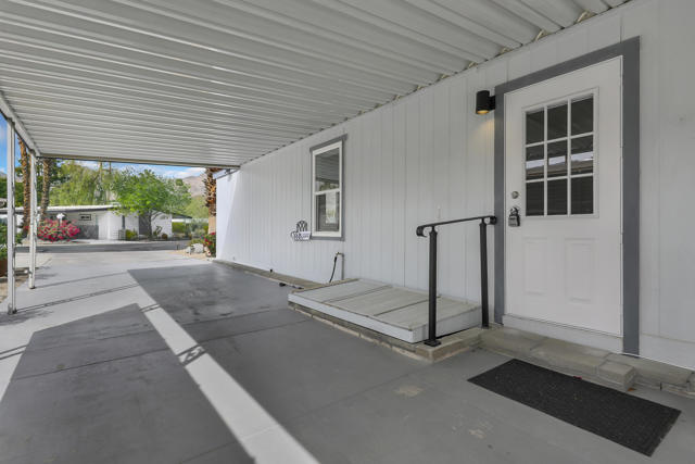49305 Highway 74, Palm Desert CA: https://media.crmls.org/mediaz/9bebc510-3883-4f98-ab92-d9b7e652daa1.jpg